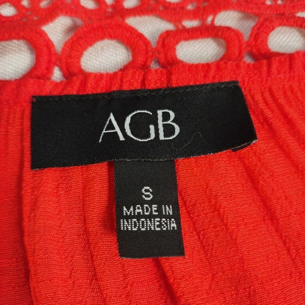 AGB Women's Red Off the Shoulder Embroidered 3/4 Sleeves Top Blouse Size Small - Picture 9 of 10